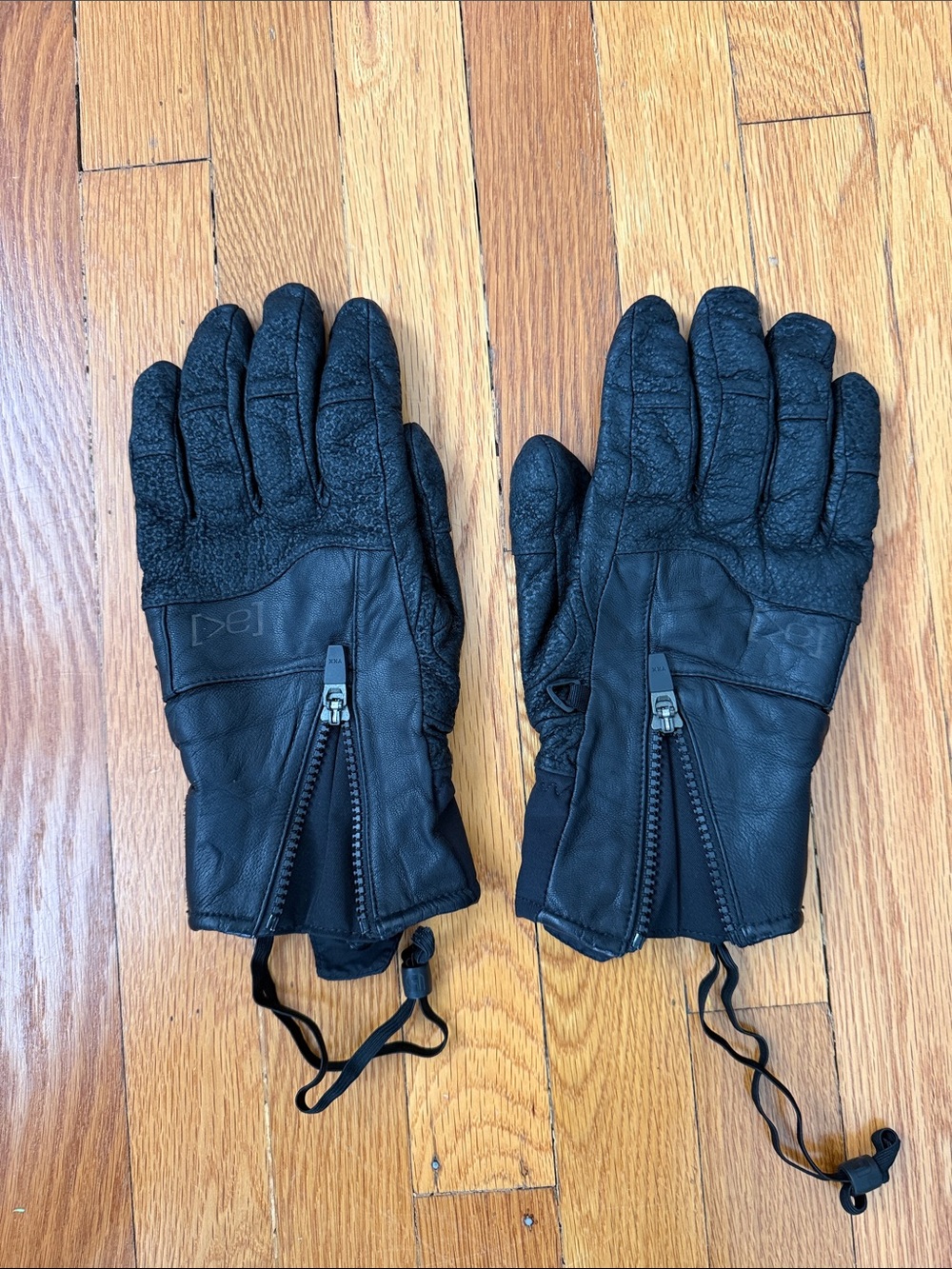 Burton AK Gore-Tex Leather Snowboard Gloves